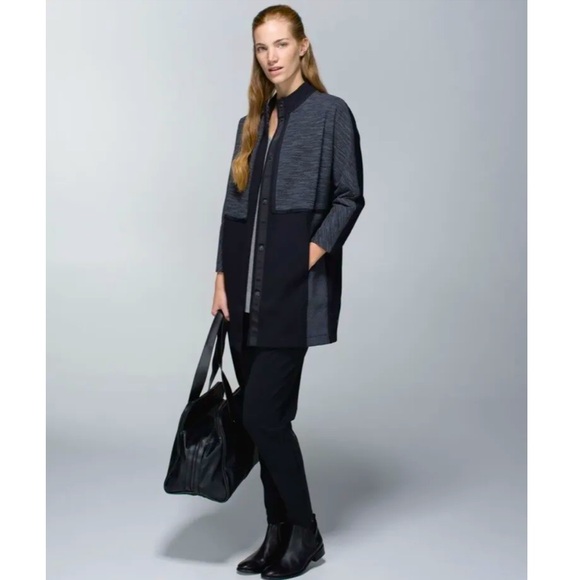 Lululemon Cocoon Car Snap Button Coat - Picture 1 of 14